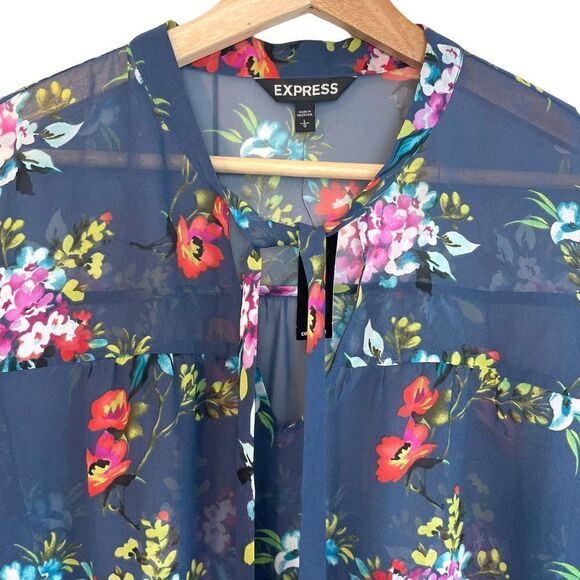 Express Floral Tiered Sleeve Semi Sheer Top - Picture 3 of 8